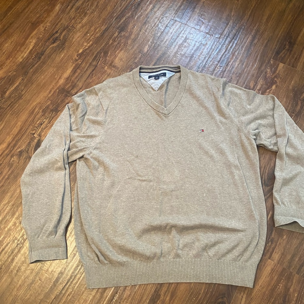 Tommy Hilfiger mens sweater, beige/tan, good condition